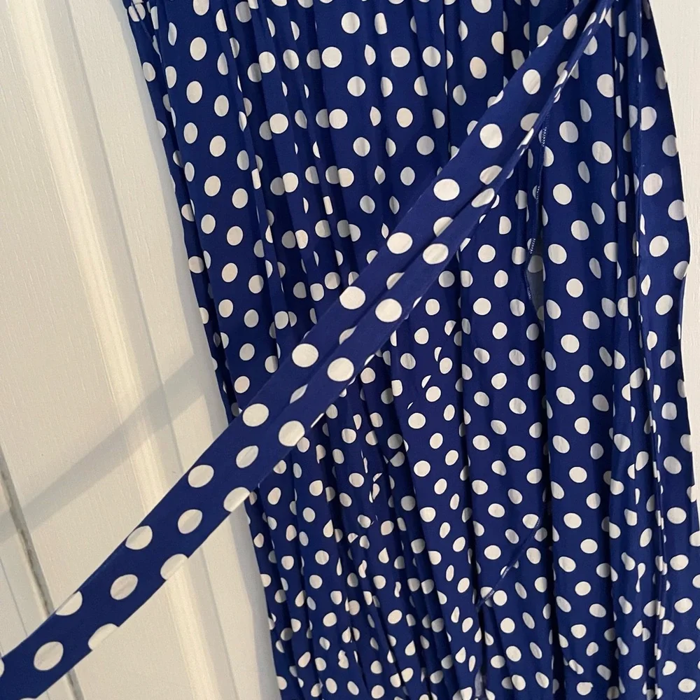 Super fun and cute blue dress with white polkadots - Picture 6 of 7